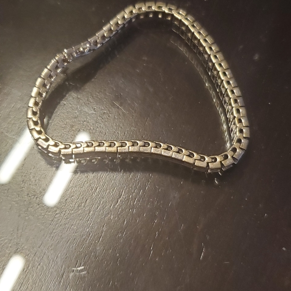 8K White Gold Diamond Bracelet – Elyssa Jewelry White gold bracelets  with certification